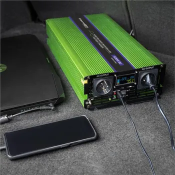 Qoltec Przetwornica napięcia Monolith | ładowanie baterii | UPS | 2500W | 5000W |12V na 230V |Czysty Sinus | LCD-12646