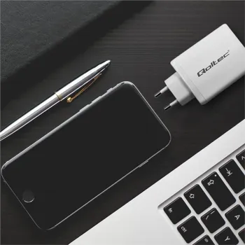 Qoltec Ładowarka sieciowa 100W GaN  | 5-20V | 1.5-5A | 2 x USB-C PD | 1 x USB QC 3.0 | Laptop | Smartfon | Biała-12657