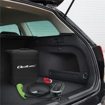 Qoltec Mobilna ładowarka do samochodu elektrycznego EV i hybryd z regulacją 2w1 Typ2 | 22kW | 400V | CEE 32A | Wi-fi |