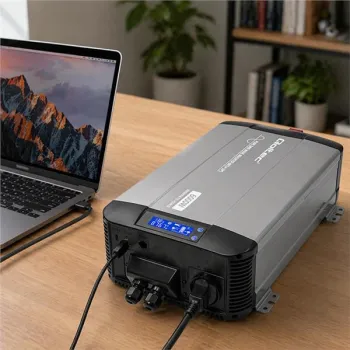 Qoltec Przetwornica napięcia Pure Sine Wave z UPS | 12V na 230V | 3000/6000W | LCD | USB | USB-C | Kompatybilna z LiFeP