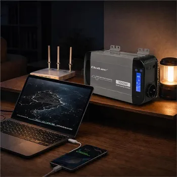 Qoltec Przetwornica napięcia Pure Sine Wave | 12V na 230V | 500/1000W | LCD | USB | USB-C | Kompatibilność z LiFePo4 