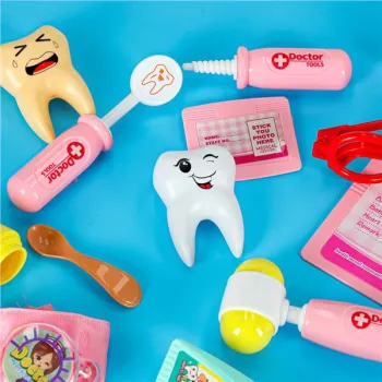 Zestaw lekarza w kuferku mały doktor dźwięk 35 elementów-927485